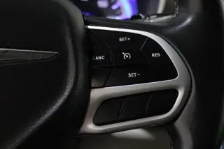 Chrysler Pacifica 2018 Touring L 4dr Mini-Van