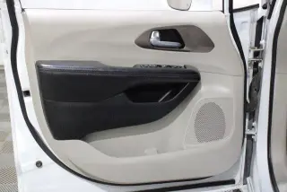 Chrysler Pacifica 2018 Touring L 4dr Mini-Van