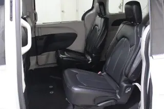 Chrysler Pacifica 2018 Touring L 4dr Mini-Van