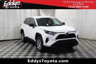 Toyota RAV4 2022 AWD LE 4dr SUV