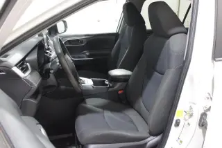Toyota RAV4 2022 AWD LE 4dr SUV