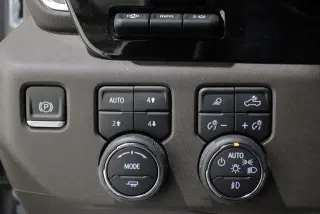 Toyota Highlander 2022 XLE 4dr SUV