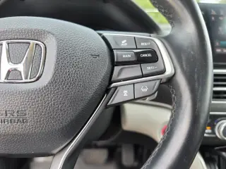 Honda Accord 2018 Touring 4dr Sedan (1.5T I4)