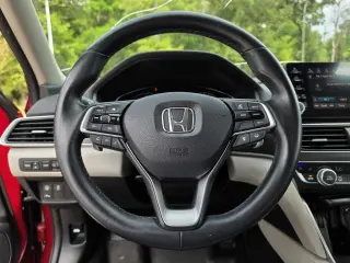 Honda Accord 2018 Touring 4dr Sedan (1.5T I4)