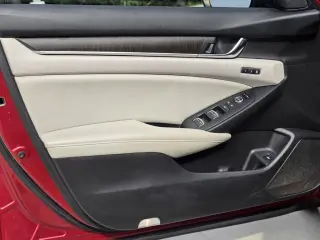 Honda Accord 2018 Touring 4dr Sedan (1.5T I4)