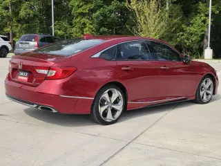 Honda Accord 2018 Touring 4dr Sedan (1.5T I4)