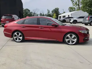Honda Accord 2018 Touring 4dr Sedan (1.5T I4)
