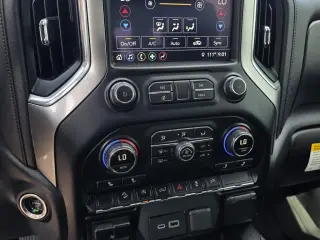 Chevrolet Silverado 1500 2019 4x4 LT Trail Boss 4dr Crew Cab 5.8 ft. SB