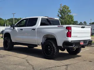 Chevrolet Silverado 1500 2019 4x4 LT Trail Boss 4dr Crew Cab 5.8 ft. SB