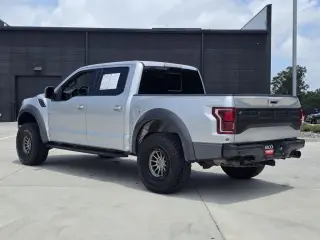 Ford F-150 2019 4x4 Raptor 4dr SuperCrew 5.5 ft. SB
