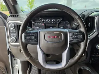 GMC Sierra 1500 2020 4x4 SLT 4dr Crew Cab 5.8 ft. SB