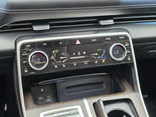 Genesis GV80 2022 AWD 3.5T 4dr SUV