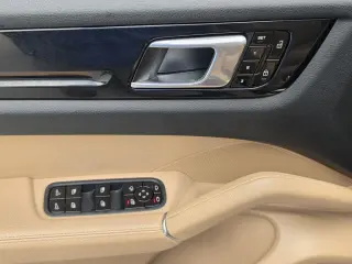 Porsche Cayenne 2020 AWD 4dr SUV