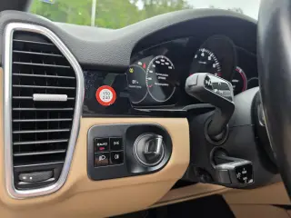 Porsche Cayenne 2020 AWD 4dr SUV