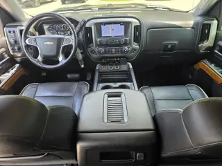 Chevrolet Silverado 1500 2018 4x4 High Country 4dr Crew Cab 5.8 ft. SB