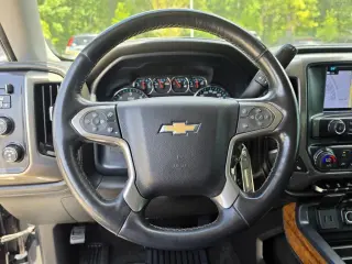 Chevrolet Silverado 1500 2018 4x4 High Country 4dr Crew Cab 5.8 ft. SB