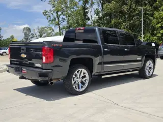 Chevrolet Silverado 1500 2018 4x4 High Country 4dr Crew Cab 5.8 ft. SB
