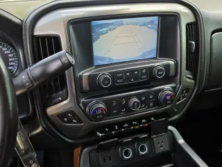 Chevrolet Silverado 1500 2018 4x4 High Country 4dr Crew Cab 5.8 ft. SB