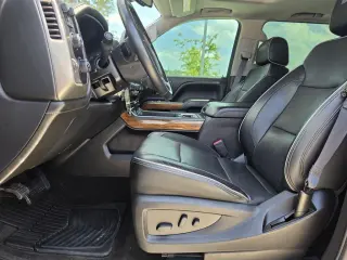 Chevrolet Silverado 1500 2018 4x4 High Country 4dr Crew Cab 5.8 ft. SB