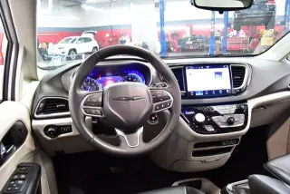 Chrysler Pacifica 2023 Touring L 4dr Mini-Van