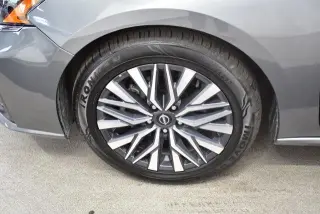 Nissan Altima 2025 2.5 SV 4dr Sedan