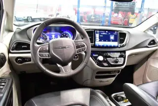 Chrysler Pacifica 2023 Touring L 4dr Mini-Van