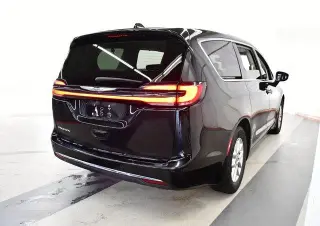 Chrysler Pacifica 2024 Touring L 4dr Mini-Van