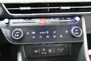 Hyundai SONATA Hybrid 2025 SEL 4dr Sedan