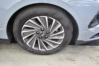 Hyundai SONATA Hybrid 2025 SEL 4dr Sedan