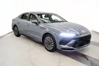 Hyundai SONATA Hybrid 2025 SEL 4dr Sedan