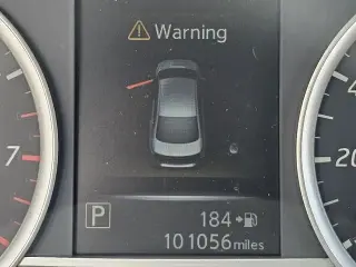 Nissan Sentra 2018 S 4dr Sedan 6M