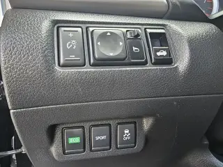 Nissan Sentra 2018 S 4dr Sedan 6M