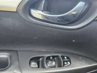 Nissan Sentra 2018 S 4dr Sedan 6M