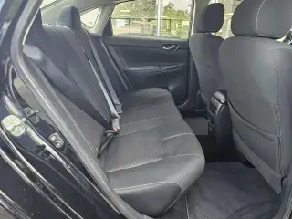 Nissan Sentra 2018 S 4dr Sedan 6M