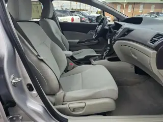 Honda Civic 2012 LX 4dr Sedan 5A