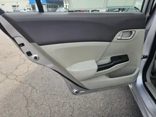 Honda Civic 2012 LX 4dr Sedan 5A