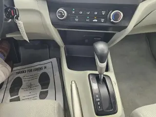 Honda Civic 2012 LX 4dr Sedan 5A