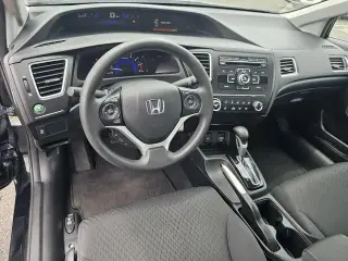 Honda Civic 2014 LX 4dr Sedan CVT