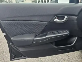 Honda Civic 2014 LX 4dr Sedan CVT