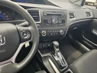 Honda Civic 2014 LX 4dr Sedan CVT