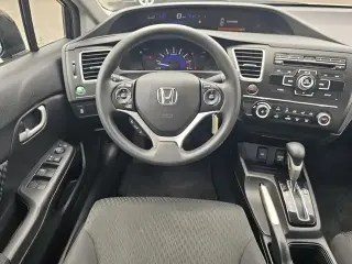 Honda Civic 2014 LX 4dr Sedan CVT