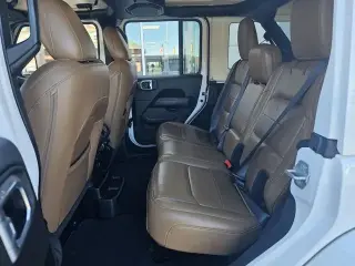 Jeep Wrangler Unlimited 2022 4x4 Sahara 4dr SUV