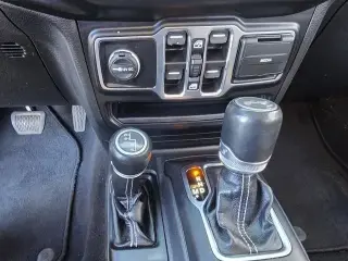 Jeep Wrangler Unlimited 2022 4x4 Sahara 4dr SUV