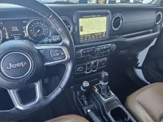 Jeep Wrangler Unlimited 2022 4x4 Sahara 4dr SUV