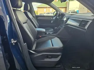 Volkswagen Atlas 2021 AWD V6 SEL 4Motion 4dr SUV (midyear release)