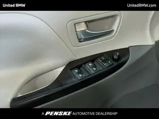 Toyota Sienna 2015 LE 7-Passenger Auto Access Seat 4dr Mini-Van