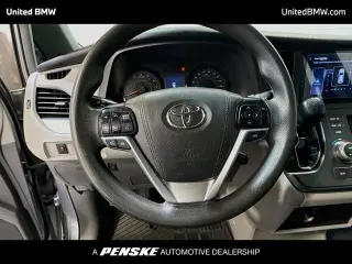 Toyota Sienna 2015 LE 7-Passenger Auto Access Seat 4dr Mini-Van
