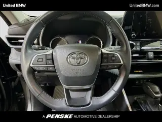 Toyota Highlander 2023 XLE 4dr SUV