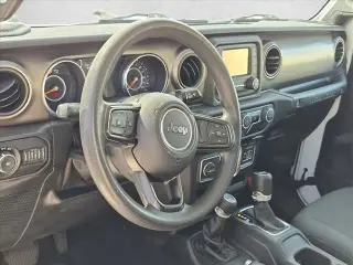 Jeep Wrangler Unlimited 2018 4x4 Sport 4dr SUV (midyear release)