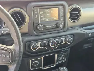 Jeep Wrangler Unlimited 2018 4x4 Sport 4dr SUV (midyear release)